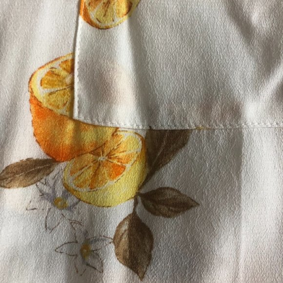 Forever 21 White Lemon Print Top - Picture 3 of 3